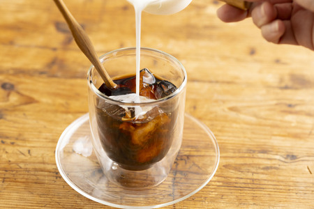 必ず出荷日に自家熟成焙煎ブラジルNo.2豆(1.2kg)+ドリップバッグ4パック