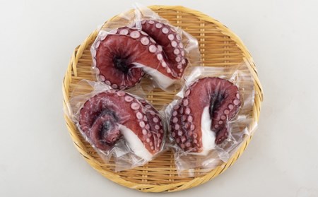 本土最西端の幸〈おさかな広場〉の特製ボイル真だこ