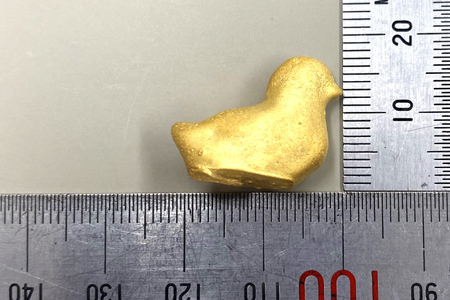 BJ253 K24 純金 ひよこ(島原地鶏) 24g 記念オブジェ [ 長崎県 島原市 ]