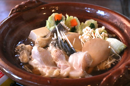 クエ 鍋 料亭の天然クエ鍋 セット 3人前 [囲炉裏料理エビス亭 長崎県 平戸市 hr42bgy390011]