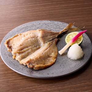 松浦・潮風のたより Ｍｉｎｉ( 魚 アジ 干物 開き みりん 桜干し 詰め合わせ セット大容量)【A5-016】