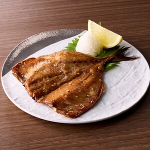 松浦・潮風のたより Ｍｉｎｉ( 魚 アジ 干物 開き みりん 桜干し 詰め合わせ セット大容量)【A5-016】