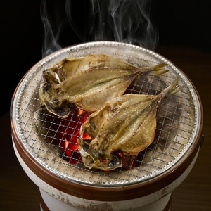 松浦・潮風のたより アジ昆布出汁10枚入り( 魚 鯵 干物 海鮮 おすすめ 人気 セット 詰め合わせ 国産 大容量)【A6-037】