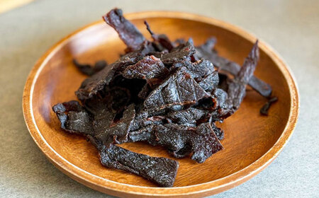 【対馬もみじぼたん】ジャーキー 2種食べ比べセット（全4パック・計80g）《対馬市》【一般社団法人 daidai】[WBH055]