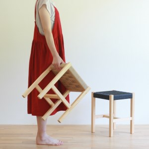 対馬ヒノキのスツール（ベージュ）  [WAL014]