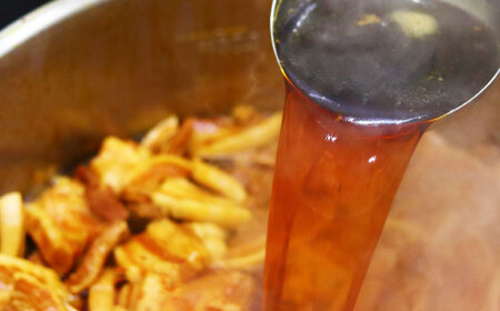 【全2回定期便】【簡易包装】長崎角煮まんじゅう 6個　《壱岐市》【岩崎本舗】冷凍 豚 豚角煮 角煮饅頭 簡単調理 おやつ お取り寄せ 長崎[JHA042]