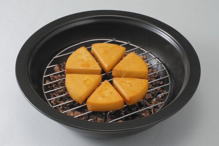 直火対応 お手軽燻製鍋 スモークチップ付き [トーセラム 長崎県 東彼杵町 hs42bag480009]