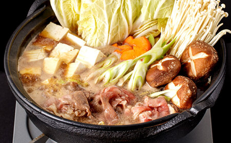 【すき焼きやしゃぶしゃぶに】長崎和牛 切り落とし 計900g（300g×3パック）[OAU014]