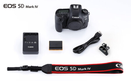 【スピード発送】Canon EOS 5D Mark IV ボディのみ ミラーレスカメラ Canon キャノン キヤノン ミラーレス カメラ 一眼【長崎キヤノン】[MA19] カメラ デジタルカメラ Canon 高性能カメラ ミラーレスカメラ 一眼レフカメラ デジタルカメラ ハイレベルカメラ