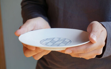 【波佐見焼】和モダン七宝＆矢羽 15cm取り皿 ペアセット 青【永峰製磁 eiho】[RA81]