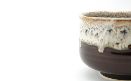 【波佐見焼】Folk Design 野点抹茶碗 飴釉白唐津流し 1点【玉有】[IE51]