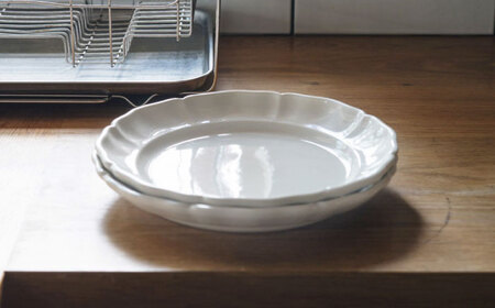 【波佐見焼】花リムプレート ミルク色 2枚セット【イロドリ】[KE67]