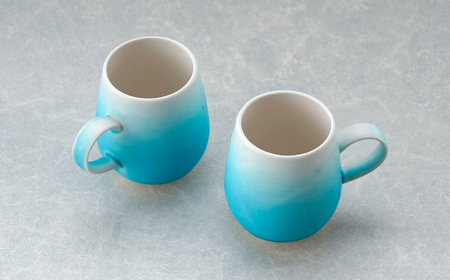 【波佐見焼】マグカップ ワイン型 グラデーション ライトブルー ペア【長十郎窯】[AE112]