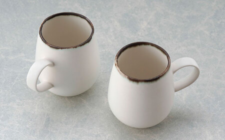 【波佐見焼】マグカップ ワイン型 渕錆 ホワイトマット ペア【長十郎窯】[AE115]