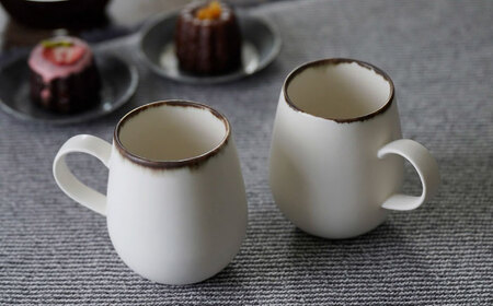 【波佐見焼】マグカップ ワイン型 渕錆 ホワイトマット ペア【長十郎窯】[AE115]