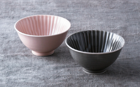 【波佐見焼】しのぎ 茶碗 大2個セット グレー・ピンク 食器 ちゃわん【一龍陶苑】[CC93]