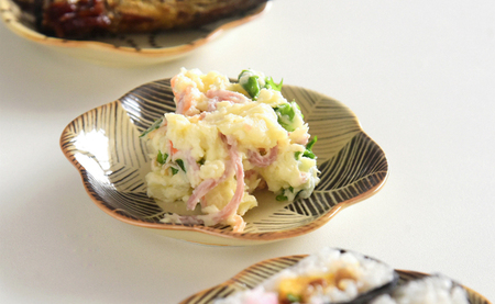 【波佐見焼】粉引釉 六方押小皿 5枚セット 十草／羽根／円／花／糸【natural69】[QA137]