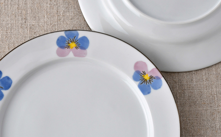 【波佐見焼】リムプレートM パンジー 2枚 セット 【トーエー】[QC78]