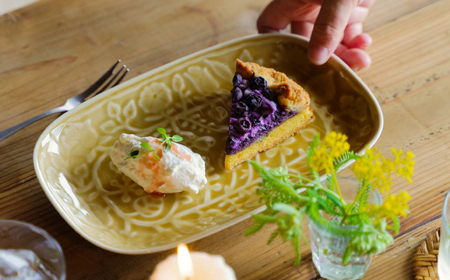 【波佐見焼】長皿 レリーフ・フラワーパレード キャメル 2枚 セット【和山】[WB185]