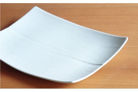 【白山陶器】【長方皿】レリーフ模様が美しい角皿2枚セット 白磁 皿 【波佐見焼】 [TA55] 波佐見焼