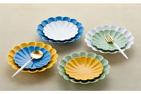 波佐見焼　洸琳窯　染付春秋文　銘々皿揃　5枚セット　葉型皿　輪花皿　桜　紅葉 波佐見焼】菊紋 皿（中・小）カラフル 4色セット 食器 皿 【洸琳窯