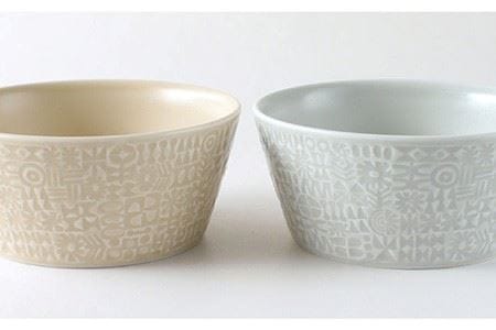【波佐見焼】PATTERNED BOWL ペア 2点セット ecru ＋ morning mist 食器 皿 【BIRDS’ WORDS】 [CF020]  波佐見焼