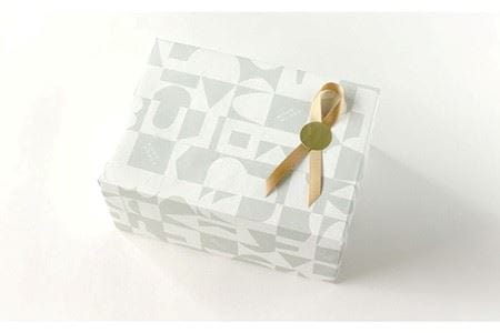 【波佐見焼】PATTERNED BOWL ペア 2点セット ecru ＋ morning mist 食器 皿 【BIRDS’ WORDS】 [CF020]  波佐見焼