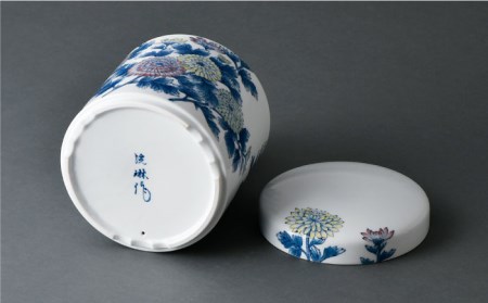 【波佐見焼】骨壺 菊紋様【洸琳窯】【ふるなび限定】FN-Limited [GE32]  波佐見焼