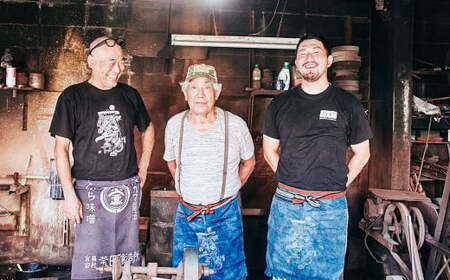 刺身包丁8寸（右利き用） 手打ち包丁 鍛造刃物 伝統工芸品 ナイフ キッチン 