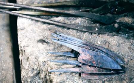 刺身包丁8寸（右利き用） 手打ち包丁 鍛造刃物 伝統工芸品 ナイフ キッチン 