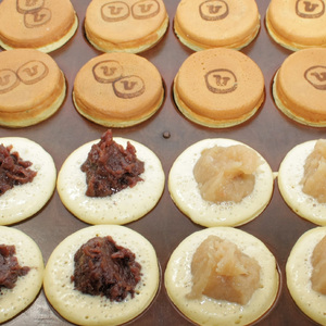 132-3　回転焼き　ひさや（小倉あん、白あん各6個）_V32-0003