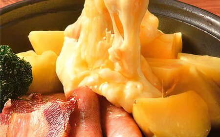 北海道産の生乳100%使用！ 花畑牧場の深味ラクレット 計約2kg 1kg×2袋 クラッシュタイプ ラクレットチーズ チーズ ラクレット 花畑牧場 冷凍 [002-0028]