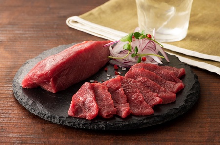 まな板不要!フジチク切れてる国産馬刺し3P 合計240g