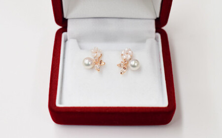 S085-302_5.5mm - 6mm K18PG ホワイトトパーズ シェル ピアス 半貴石 真珠 ピアス ピンク 花珠級 ベビーパール 両耳