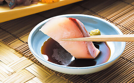 【年内発送は12月11日ご入金分まで！】くまモン お刺身 しょうゆ 300ml ×4本 さしみ 醤油 醤油 BHAE052