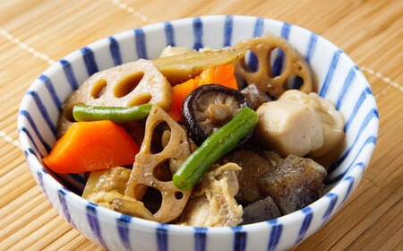 【年内発送は12月11日ご入金分まで！】くまモン 九州 しょうゆ 300ml ×4本 九州 醤油 醤油 BHAE056