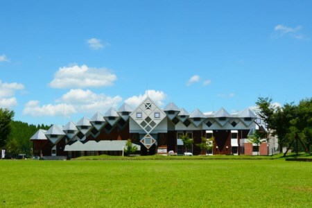 【学びやの里】い・ろ・は・す 阿蘇の天然水 2L 12本 2ケース いろはす ILOHAS ナチュラルミネラルウォーター 国内ミネラルウォーター 九州 熊本県 阿蘇 天然水 ミネラルウォーター