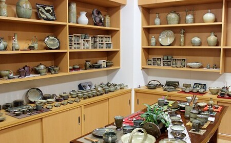 FKK19-610_国指定伝統的工芸品「小代焼」【桐箱入】　組湯呑(2個)　（中）口径8cm、（小）口径7.5cm  熊本県 嘉島町