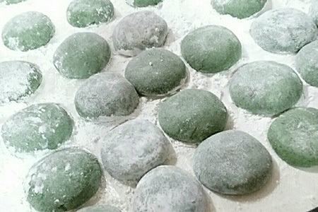 【冷凍】餅 よもぎもち 約1.8kg ( 300g×6パック ) 11月～発送 こもち 小餅 お餅 おもち 蓬 よもぎ お正月 082-0623