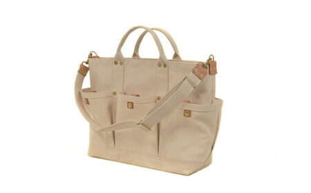 【仕事や趣味の相棒に】アクセス抜群の6つのポケット・自立する堅牢なツールバッグ（ホワイト） /国産4号帆布 [buddy]