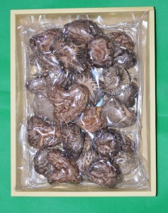 大分県別府産乾しシイタケ150g箱入り_B051-001