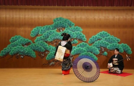 【両築別邸 4名様1泊2食付き】イベント芸妓　ひさ乃絵巻_B142-001