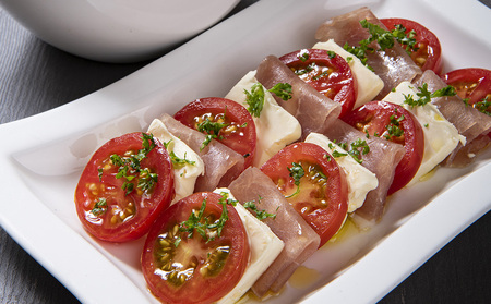 【定期便3回】フルーツトマト「玄」2kg | ミニトマト プチトマト フルティカ ミディトマト 国産 野菜 大分県 中津市