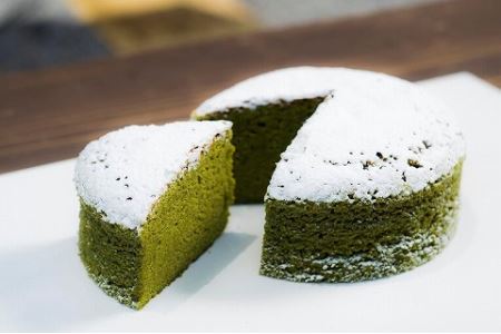 しっとり濃厚ガトー抹茶 12cm（4号） | お菓子 菓子 おかし 焼き菓子 デザート スイーツ 濃厚 ガトーショコラ ケーキ ホールケーキ 抹茶 抹茶ケーキ 大人風味 和菓子屋 冷凍 菓子舗丸円堂 大分県 中津市