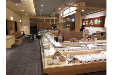 【老舗和菓子店 武蔵屋総本店】 蛤 はまぐり しるこ 12個セット (小豆8・抹茶4) 化粧箱入り おしるこ 最中 モナカ もなか 和菓子詰め合わせ 熨斗対応可 お歳暮 お中元 など 年末 年越し お正月 おせち