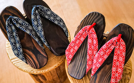 【選べるサイズ】日田杉下駄 紺色系(ビーチ) 23～24.5cm 日田市 日田杉 外履き サンダル 下駄 [ARBJ007]