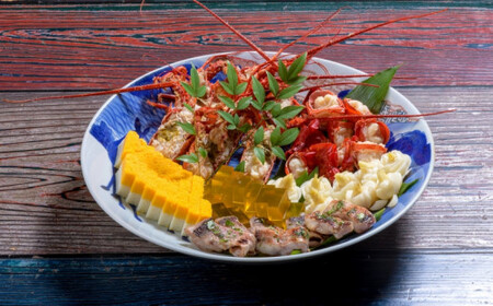 豊後臼杵藩稲葉家伝承　料亭喜楽庵の本膳料理～本式～≪1組10名様ご招待券≫