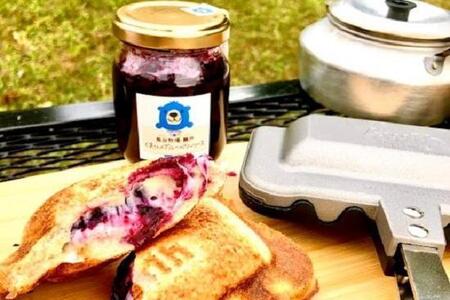 【父の日】【湯布院 熊谷牧場・雛戸】無農薬で育てたくまさんのブルーベリーソース 4本セット