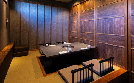 ＼年内発送／ 焼肉 亜李蘭離宮 湯布院本店 翠コース お食事券（1名様用）