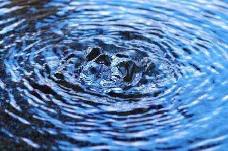 ＜１２ヶ月連続お届け 定期便＞天然アルカリイオン水　湯布院温泉水　超軟水　2L×6本